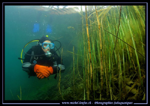 Exploring our lakes... Que du bonheur... :O)... by Michel Lonfat 